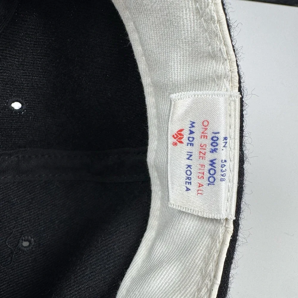 Vintage 90s VAIL Snapback Hat Black Colorado Ski Skiing - 100% Wool